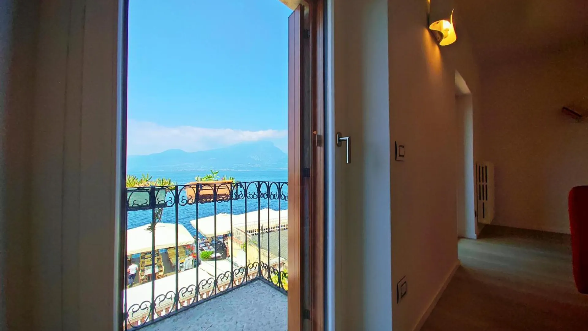 Sg Luxury - Pieds Dans L Eau Torri Appartement Torri Del Benaco